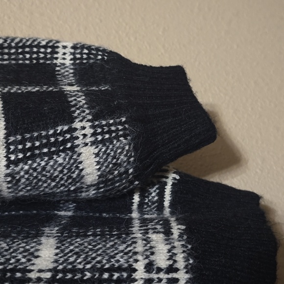 NWT Saltwater Luxe Cardigan in Large - Picture 8 of 10